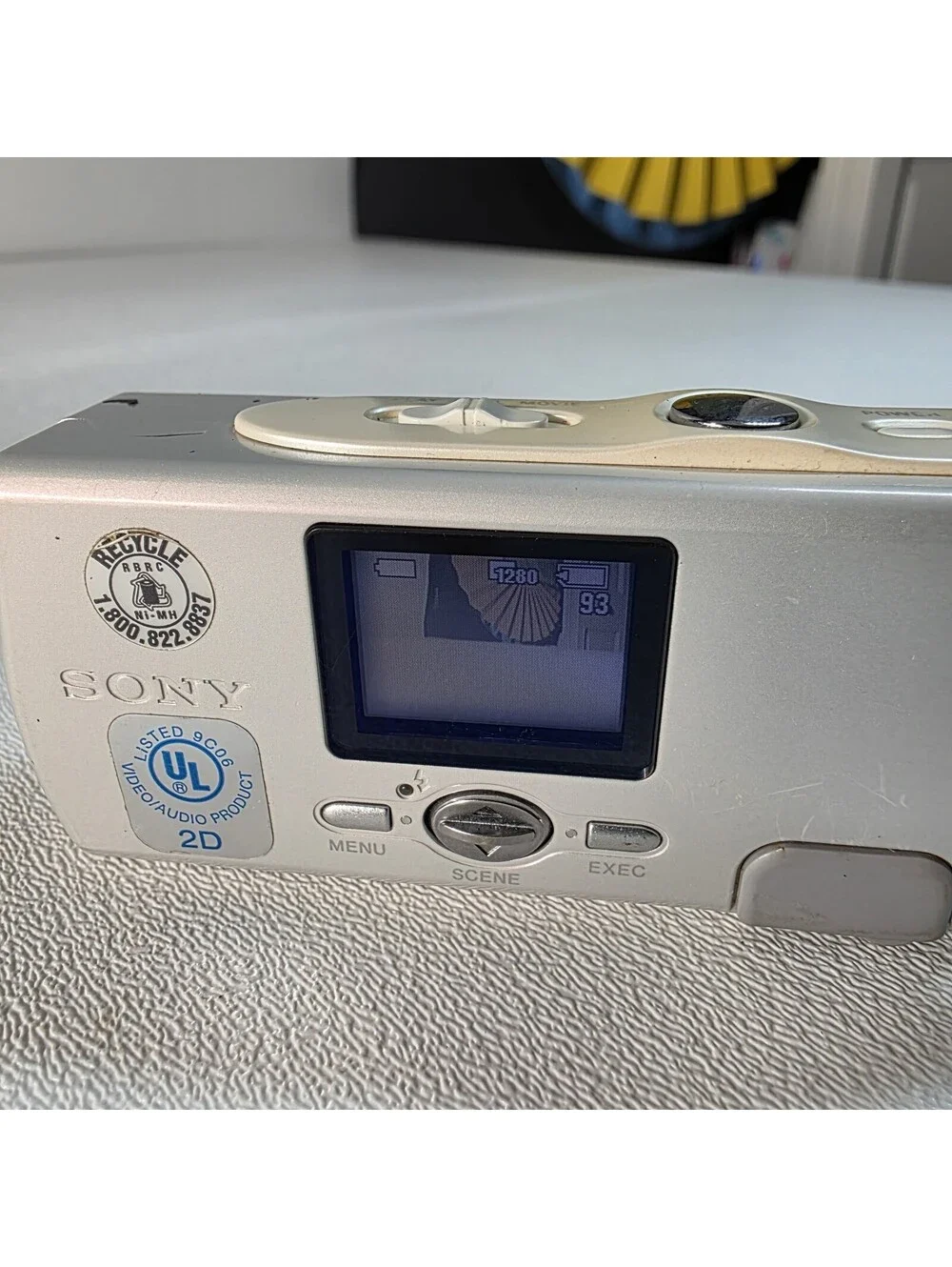 Sony Cyber-shot DSC-U10 Digital Compact Camera Silver With Memory Stick